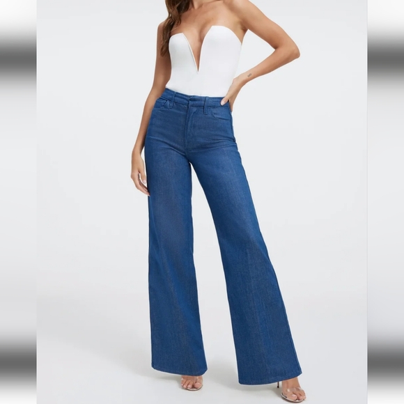 Good American Denim - Good American Good Skate TrueBlue001 High Rise Wide Flare Leg Jeans, Size 10/30